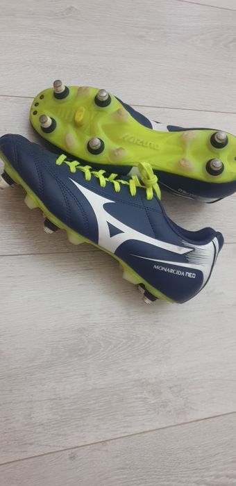 Футболни обувки Mizuno