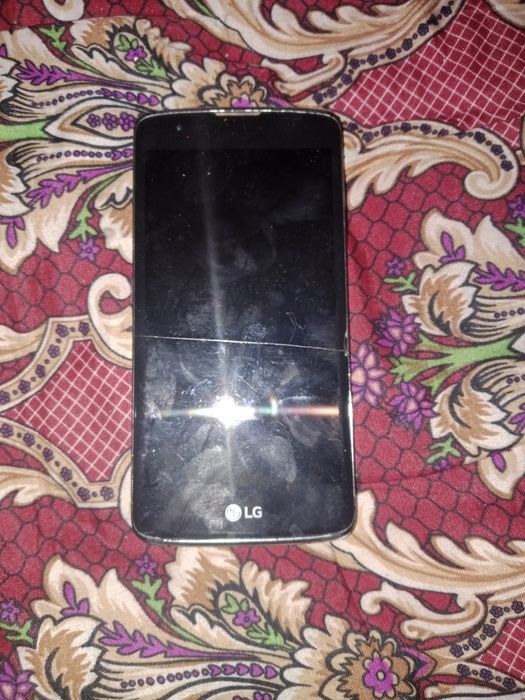 LG k8 32gb продам 5000тг