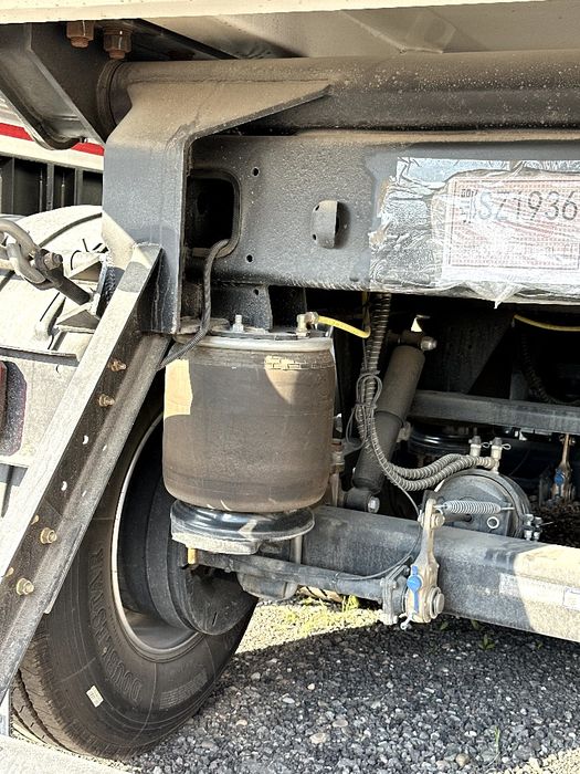 Тягач газовый Shacman Shaanxi Man пневмоподвеска в наличии