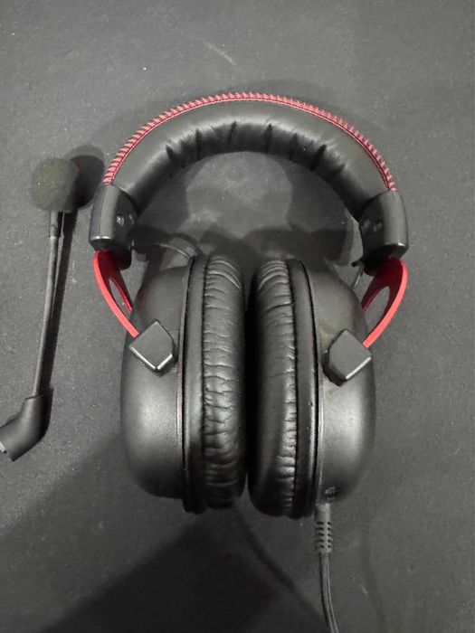 Casti HyperX gaming