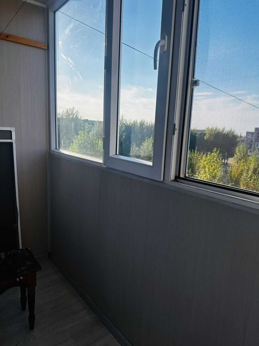 Продам 2 ку ломоносова 11\2