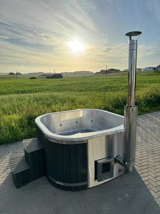 Джакузи с вградена печка на дърва