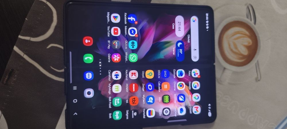 Samsung z fold 3 5G