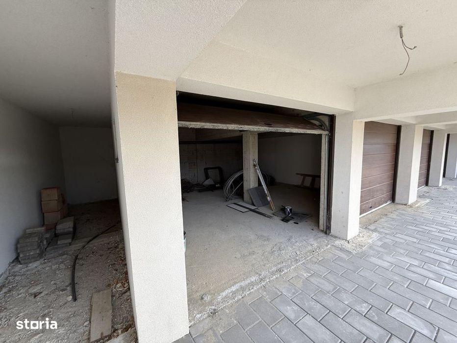 Casa de vanzare 134mp + 240mp | Zona Auchan Iris | CF | 2 garaje