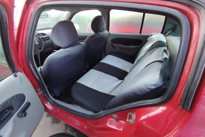Bara fata Renault Clio 2005 1.2 MT (75 hp)