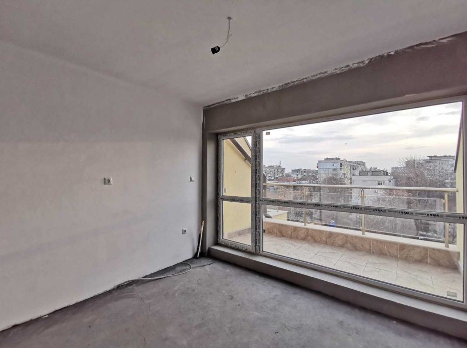 Продава се Тристаен апартамент в Русе, Алеи Възраждане - 87 кв.м за 1253 €/кв.м - Снимка #4