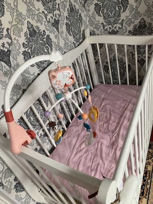 Детская кровать маятник