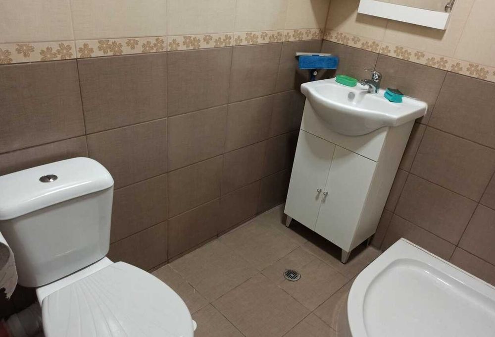 Дава се под наем Двустаен апартамент в Бургас, Възраждане - 70 кв.м за 225 € - Снимка #3