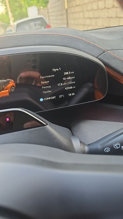 Zeekr 001 z sport 2024 год