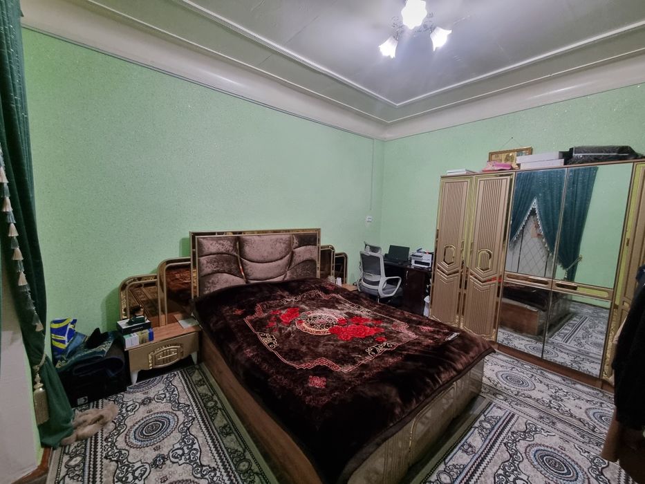 Qarshi shahar Buston mahalladan 6 sotixlik uy sotiladi