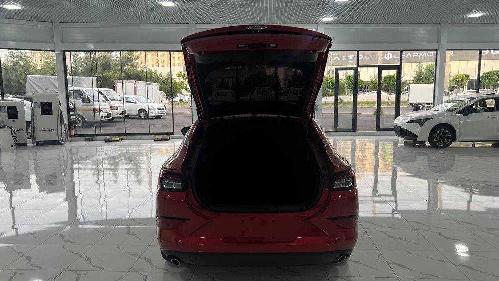 Продаётся новый JAC J7 (без пробег)