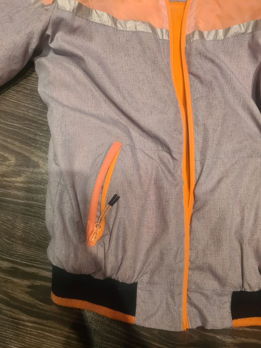 Geaca fas subțire mar M Croop  la 40 lei Timișoara