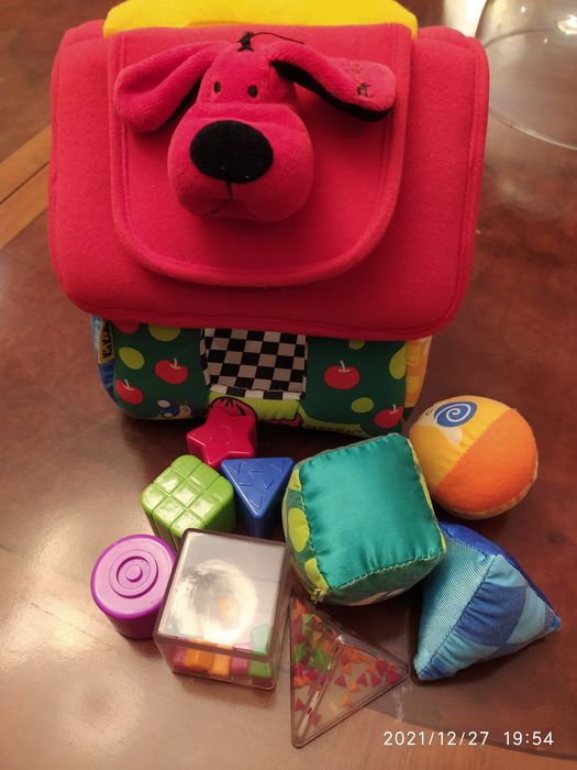 Игрушки для малышей.