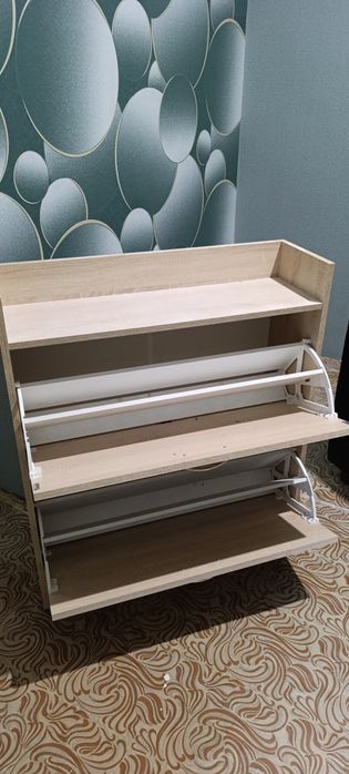 Обувница отдам бесплатно