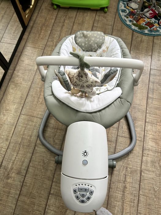 Leagan electric pentru copii pana la 9kg