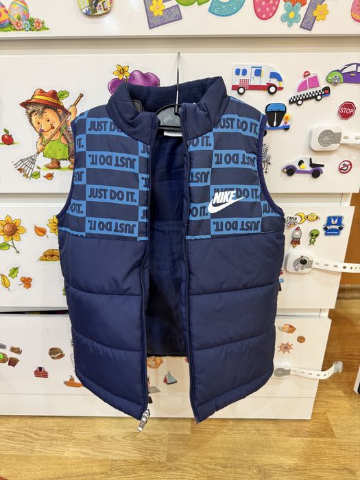 Vesta nike 5/6 ani baieti