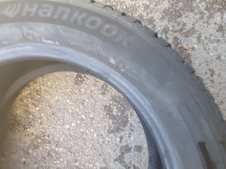 225/55/17" 2бр Hankook winter i sept, dot2921,7mm