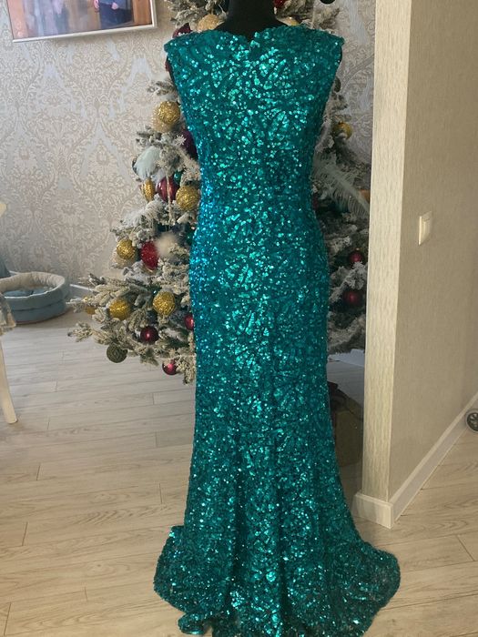 Красивое вечернее платье