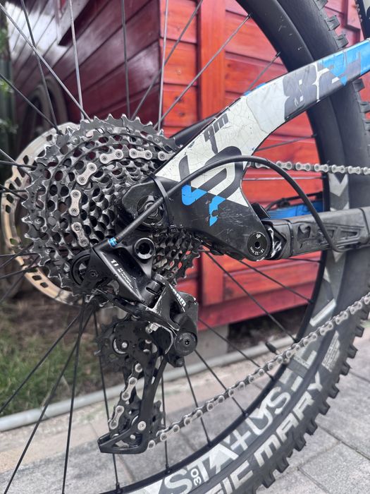 Bicicleta Lapierre Zesty am827 carbon