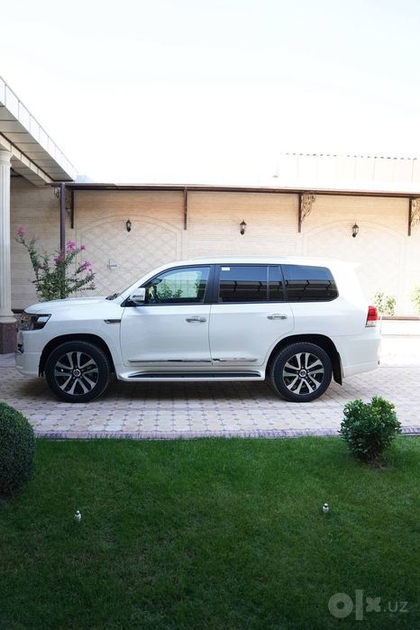Land cruiser. 200. насия. савдога. берилади
