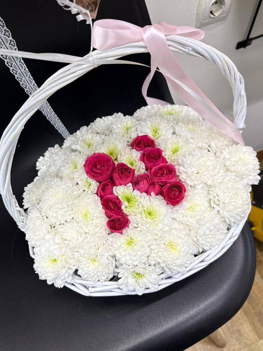 цветы корзины с буквой