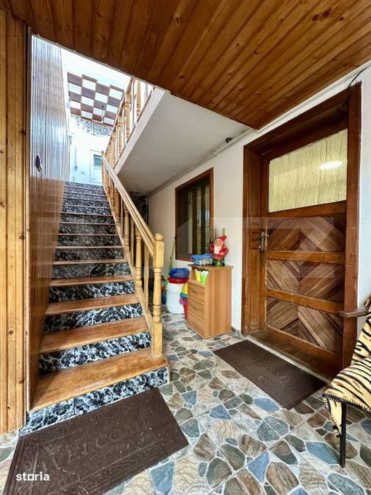 Casa individuala, 200 mp, ideala pentru 2 familii, zona Iosefin