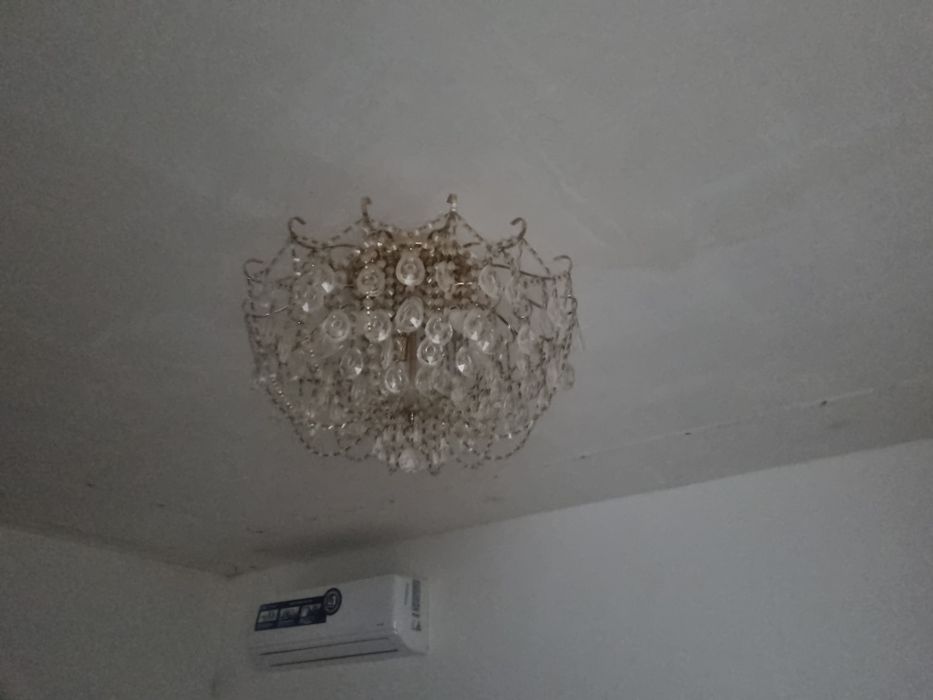 Продам люстры бу