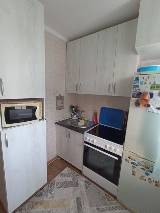 Продам 2 комнатную квартиру срочно