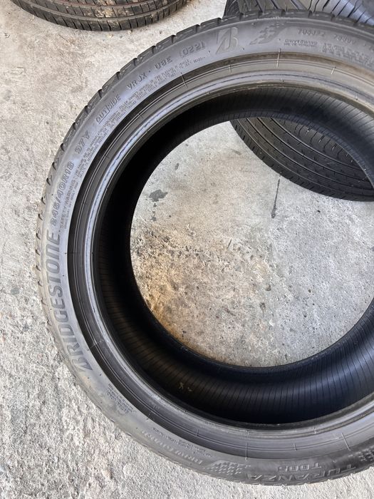 2 anvelope vara 245/40/18 , Bridgestone , DOT 2021 , 5.2 mm