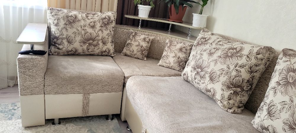 ПРОДАМ Угловой диван