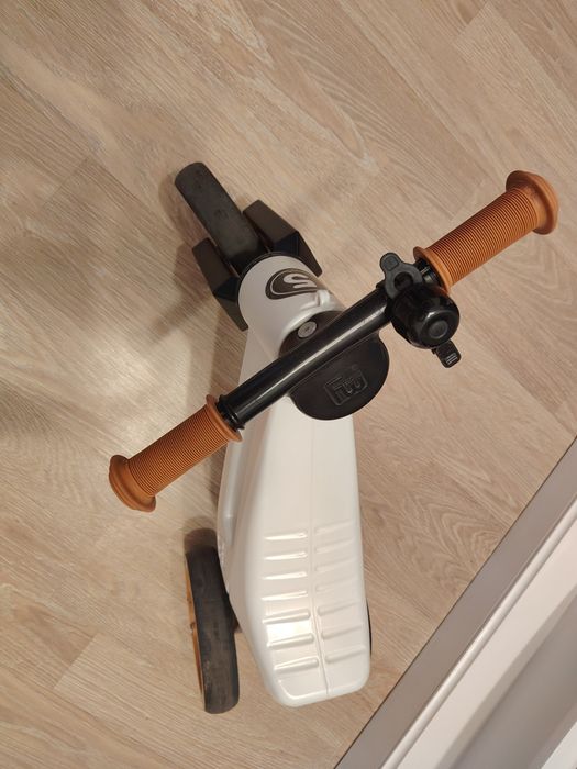 Bicicleta fara pedale alba
