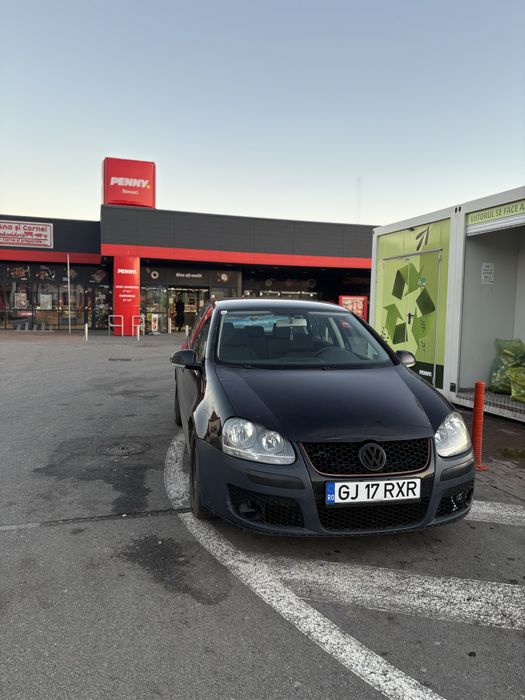 Vand sau schimb golf 5 1.9 tdi