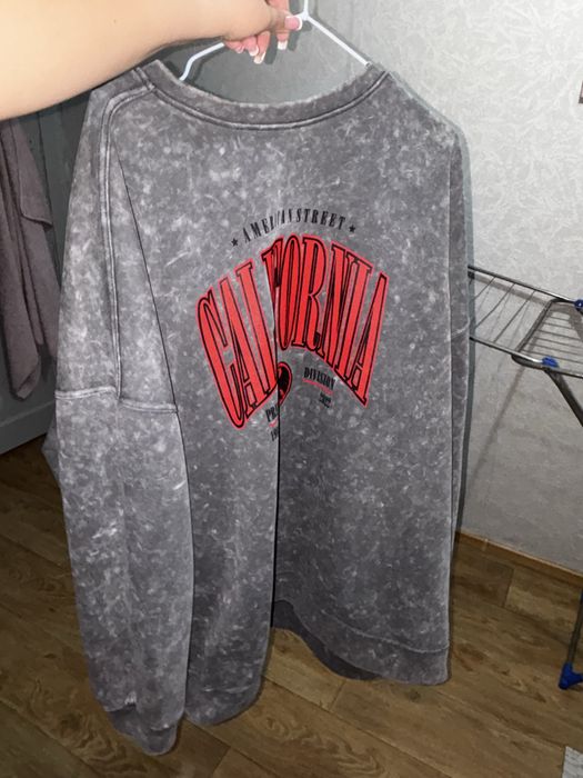 Продам стильную кофту