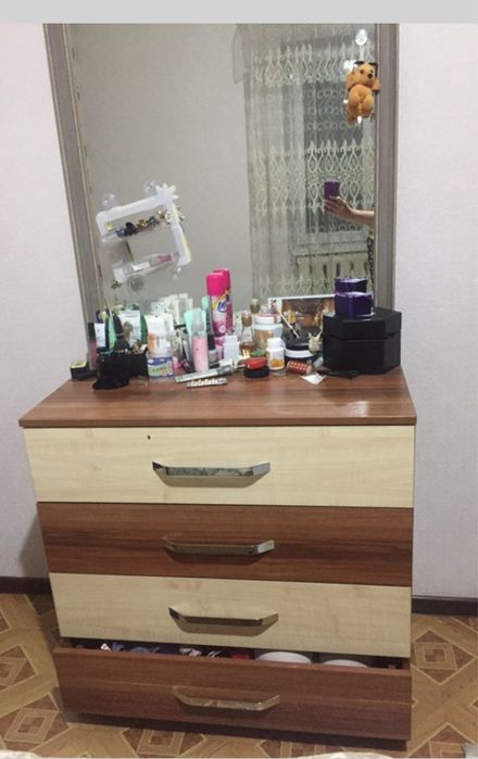 Продам спальный гарнитур