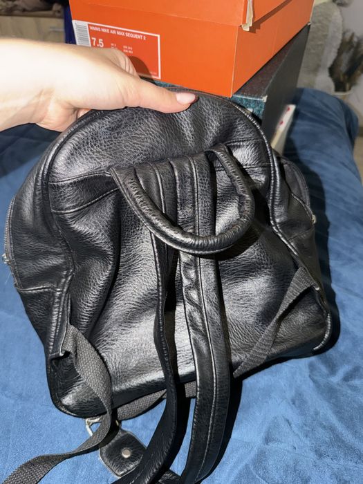 Черна кожена чанта