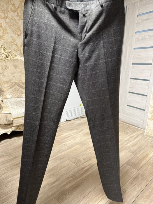 Продам Костюм тройка