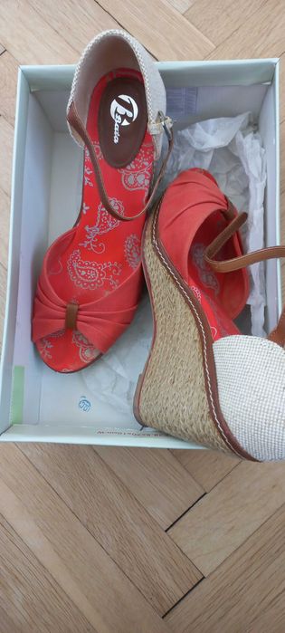 39 номер дамски мокасини, маратонки, спортни и елегантни обувки