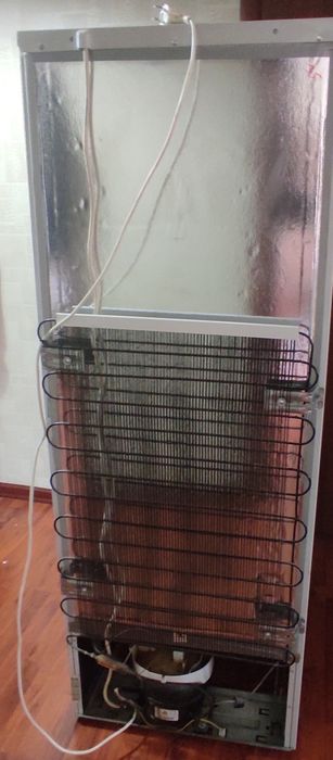 Холодильник Бирюса