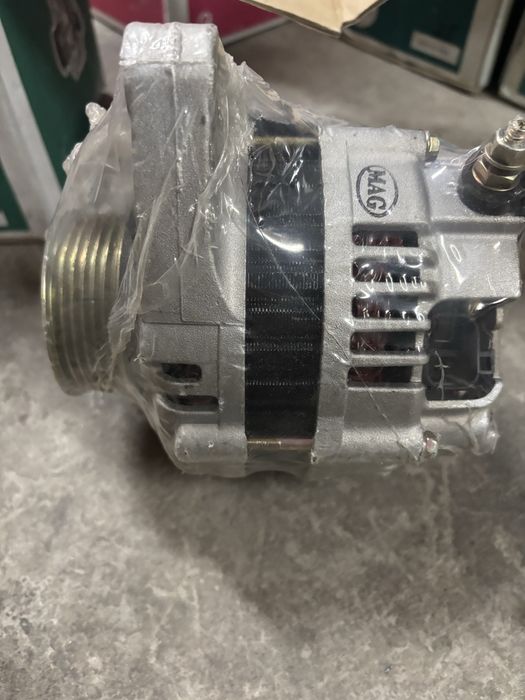 Генератор митсубиси галант E33