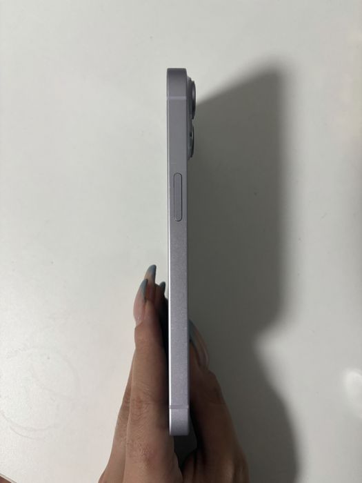 Продам Iphone 14