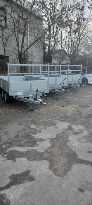 De vânzare remorci basculabile și normale noi