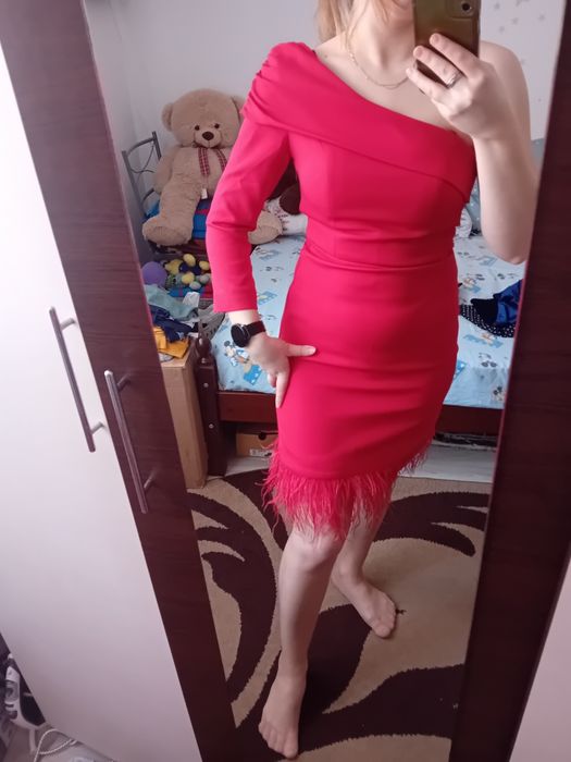 Rochie eleganta cu un umăr gol  M