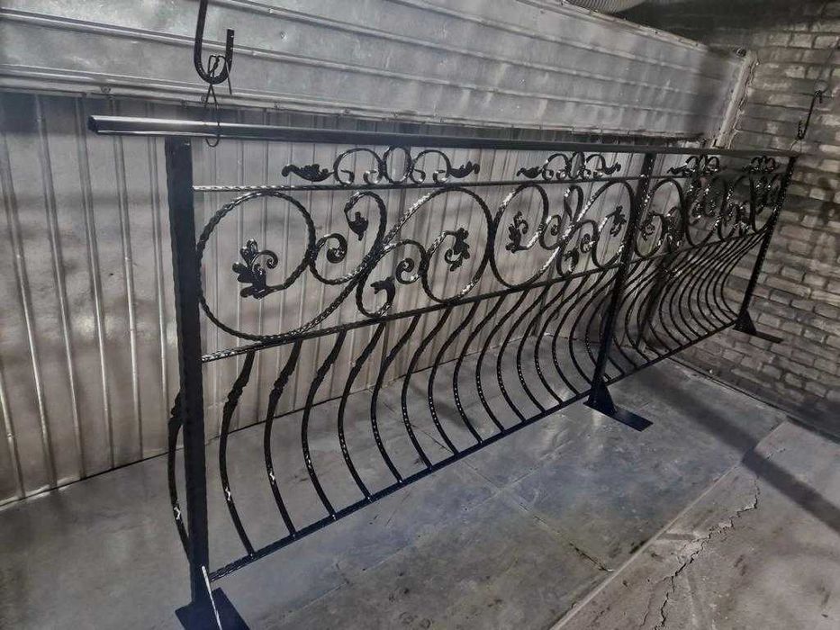 Porti/panouri/balustrade- vopsite in camp electrostatic