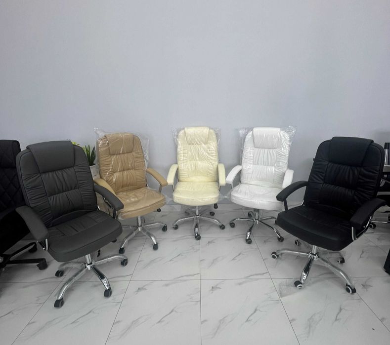 Офисное кресло Leo