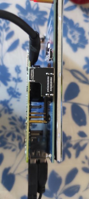Raspberry pi 4 cu display 5"