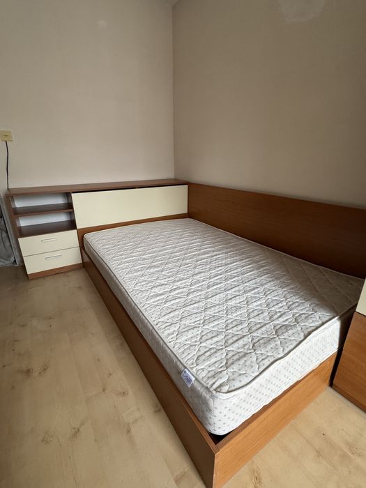 Продавам легло 120/190, гардероб, ракла