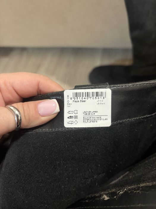 Продаю обувь маленького размера