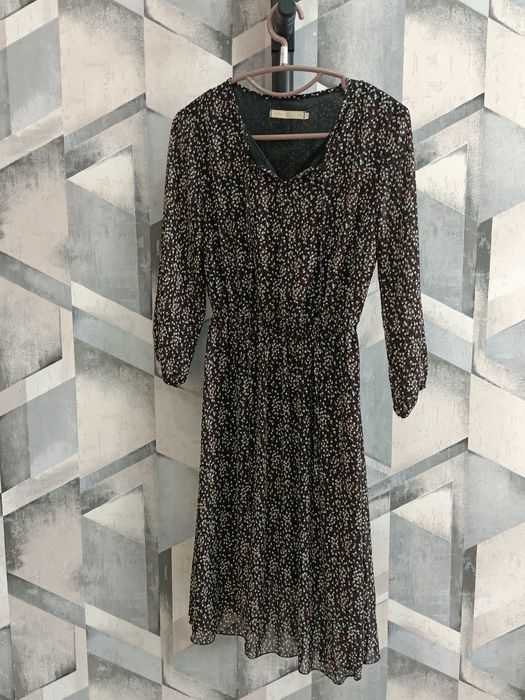 Женская одежда по 2000 теңге.