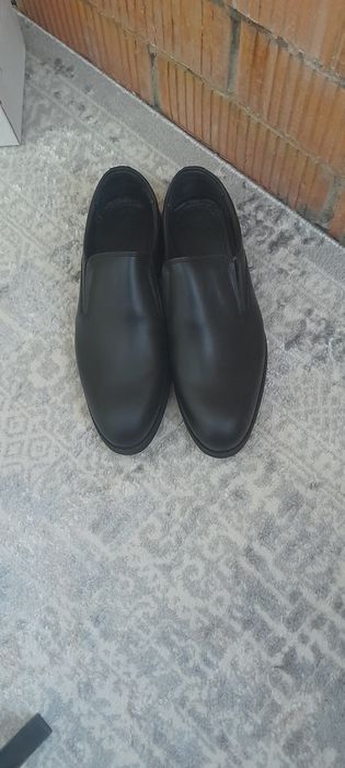 Продам берцы и туфли