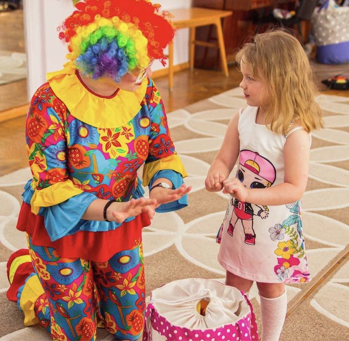 Animatori petreceri copii